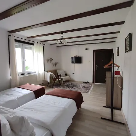 Sobe Roomsbella דירה Ripac